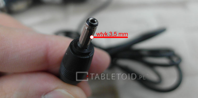 Wtyk - bolec 3,5 mm w zasilaczu wtyk-bolec 3,5 mm w zasilaczu